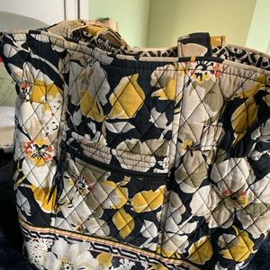 Vera Bradley tote bag
